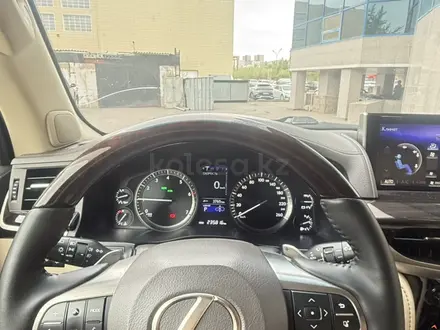 Lexus LX 570 2017 года за 33 500 000 тг. в Астана – фото 7