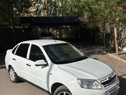 ВАЗ (Lada) Granta 2190 2013 года за 2 000 000 тг. в Караганда