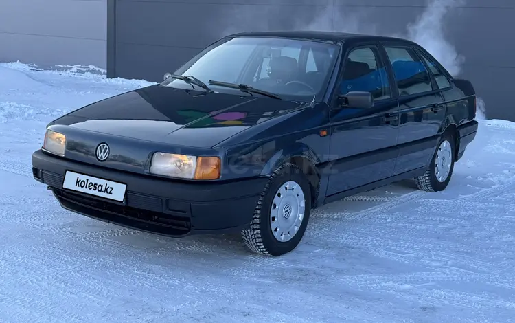 Volkswagen Passat 1992 годаfor1 600 000 тг. в Караганда