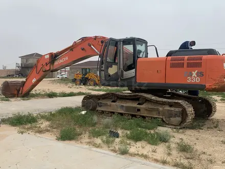 Hitachi  ZX330 2011 года за 9 999 999 тг. в Актау