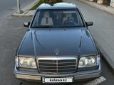 Mercedes-Benz E 320 1995 года за 2 250 000 тг. в Астана – фото 4