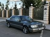 Mercedes-Benz E 320 1995 года за 2 250 000 тг. в Астана