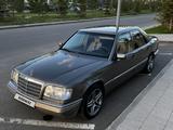 Mercedes-Benz E 320 1995 года за 2 250 000 тг. в Астана – фото 3