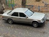 Mercedes-Benz E 230 1991 годаүшін1 100 000 тг. в Караганда – фото 4