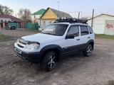 Chevrolet Niva 2015 года за 4 500 000 тг. в Уральск – фото 3