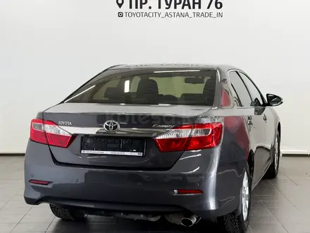 Toyota Camry 2014 года за 7 950 000 тг. в Астана – фото 19