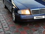 Mercedes-Benz C 180 1995 года за 2 300 000 тг. в Алматы – фото 4