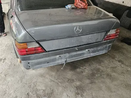 Mercedes-Benz E 230 1990 года за 800 000 тг. в Талдыкорган – фото 2