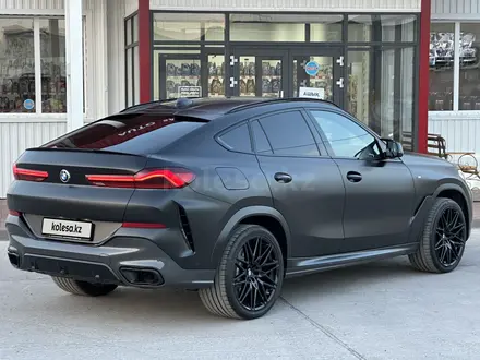 BMW X6 2021 года за 43 250 000 тг. в Караганда – фото 6