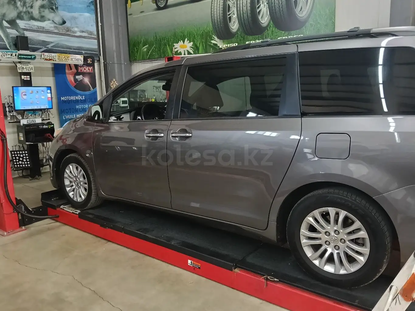 Toyota Sienna, 2015