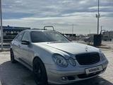 Mercedes-Benz E 320 2003 года за 3 700 000 тг. в Актау