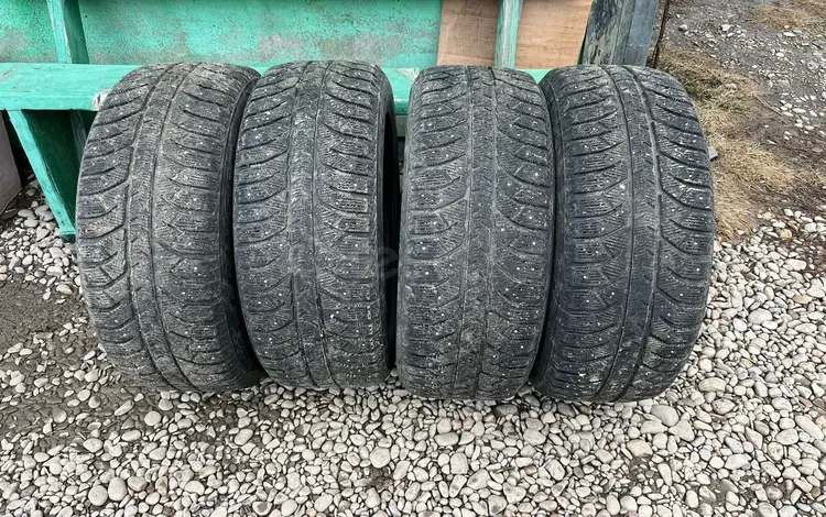 Комплект шин Bridgestone 255/55 r18 зимаүшін78 000 тг. в Усть-Каменогорск