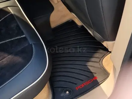 Porsche Cayenne 2011 года за 14 000 000 тг. в Алматы – фото 18