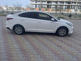 Hyundai Accent 2022 года за 8 500 000 тг. в Актау – фото 4