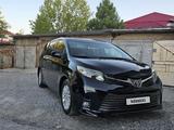 Toyota Sienna 2016 года за 15 600 000 тг. в Шымкент