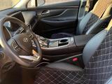 Hyundai Santa Fe 2021 года за 15 466 000 тг. в Астана – фото 3