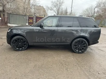 Land Rover Range Rover 2023 года за 90 000 000 тг. в Астана – фото 2