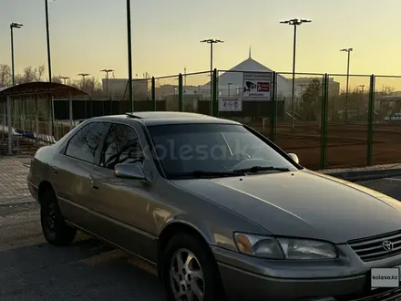 Toyota Camry 1998 года за 3 200 000 тг. в Шымкент – фото 3