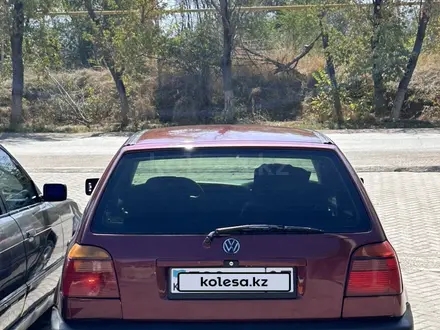 Volkswagen Golf 1994 года за 1 500 000 тг. в Алматы