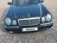 Mercedes-Benz E 230 1998 годаүшін3 750 000 тг. в Алматы
