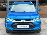 Chevrolet Tracker 2022 года за 6 700 000 тг. в Уральск – фото 2