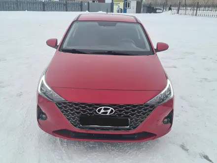 Hyundai Accent 2021 года за 8 000 000 тг. в Караганда – фото 2