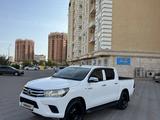 Toyota Hilux 2017 годаүшін8 800 000 тг. в Актау