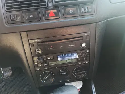 Volkswagen Golf 2001 года за 3 000 000 тг. в Караганда – фото 15