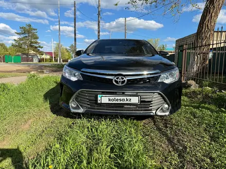 Toyota Camry 2012 года за 7 150 000 тг. в Актобе – фото 2