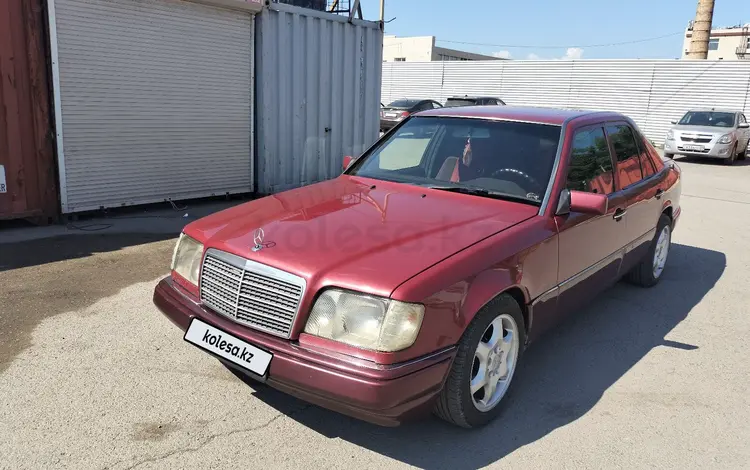 Mercedes-Benz E 220 1993 годаүшін2 000 000 тг. в Караганда