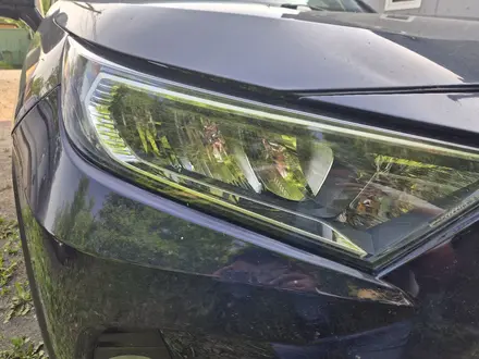 Toyota RAV4 2021 года за 14 500 000 тг. в Петропавловск – фото 3