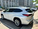 Toyota Highlander 2022 года за 24 000 000 тг. в Уральск – фото 5