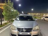 Volkswagen Jetta 2010 годаүшін4 200 000 тг. в Шымкент – фото 2