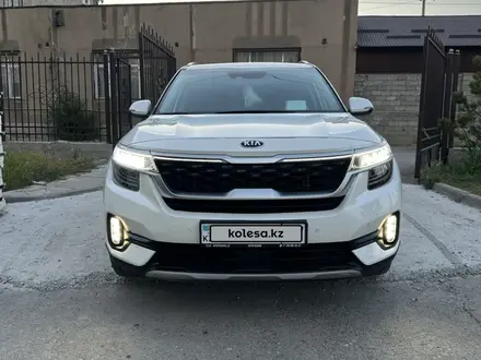 Kia Seltos 2020 года за 9 000 000 тг. в Шымкент – фото 2