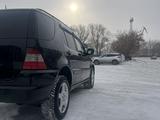 Mercedes-Benz ML 320 1999 года за 4 000 000 тг. в Усть-Каменогорск – фото 2