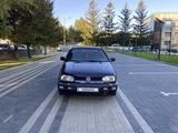 Volkswagen Golf 1995 года за 700 000 тг. в Усть-Каменогорск – фото 2