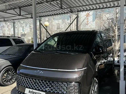 Hyundai Staria 2023 года за 20 500 000 тг. в Алматы – фото 2