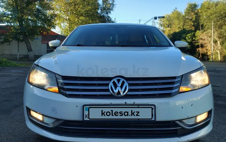 Volkswagen Passat 2016 года за 8 745 211 тг. в Алматы