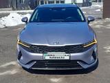 Kia K5 2021 года за 9 500 000 тг. в Алматы – фото 2