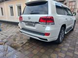 Toyota Land Cruiser 2017 года за 38 000 000 тг. в Алматы – фото 4