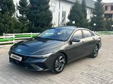 Hyundai Elantra 2024 года за 8 850 000 тг. в Караганда – фото 3