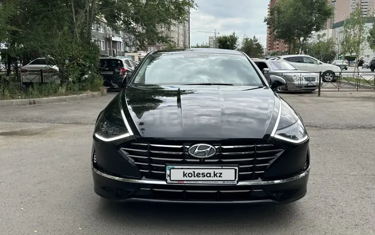 Hyundai Sonata 2020 года за 12 000 000 тг. в Астана