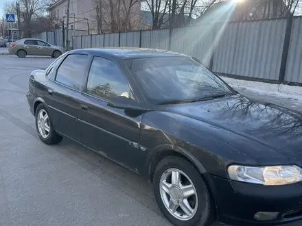 Opel Vectra 1997 года за 1 300 000 тг. в Актобе – фото 3