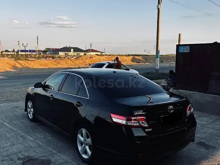 Toyota Camry 2011 года за 5 500 000 тг. в Атырау – фото 2