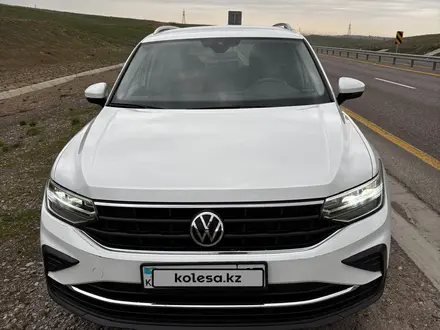 Volkswagen Tiguan 2021 года за 9 500 000 тг. в Алматы