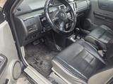 Nissan X-Trail 2005 года за 2 850 000 тг. в Актобе – фото 2