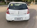 Renault Sandero 2013 годаүшін2 900 000 тг. в Рудный – фото 2