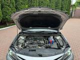 Toyota Camry 2022 года за 11 000 000 тг. в Алматы – фото 3