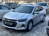 Chevrolet Onix 2022 года за 7 300 000 тг. в Астана – фото 3