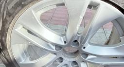 Диски в оригинале с резиной blizak от мерседеса W 212 за 230 000 тг. в Алматы – фото 3